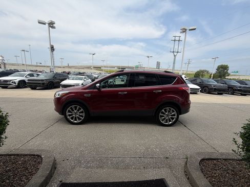 Used 2016 Ford Escape SE w/ SE Chrome Package AWD/4WD image 16