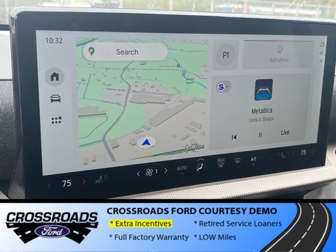 New 2025 Ford Explorer Active image 9