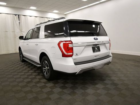 Used 2018 Ford Expedition Max XLT w/ Equipment Group 202A AWD/4WD image 5