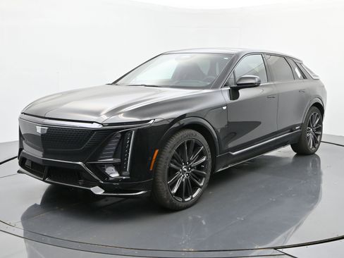 New 2026 Cadillac Lyriq V image 1