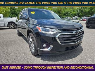 Used 2019 Chevrolet Traverse Premier w/ Driver Confidence II Package FWD video 1