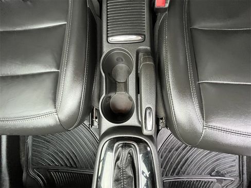 Used 2017 Buick Encore Essence image 11