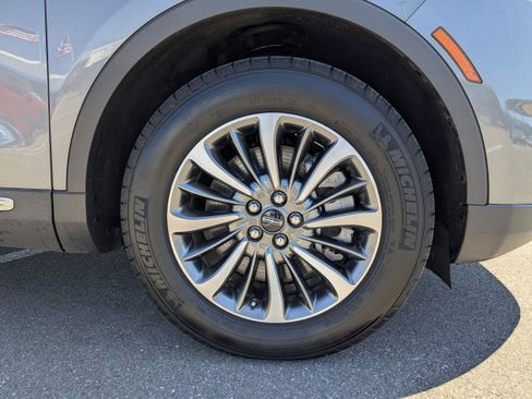 Used 2023 Lincoln Nautilus FWD w/ Premium Package image 10