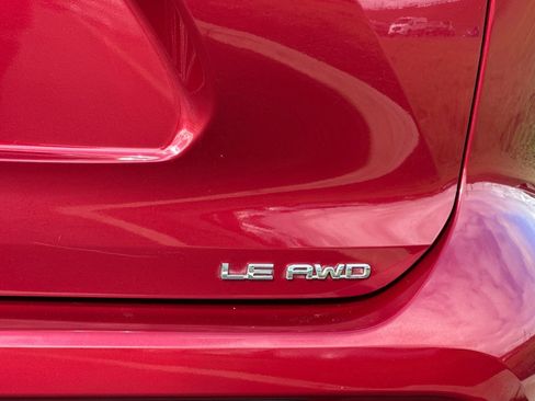 Used 2020 Toyota Highlander LE image 33