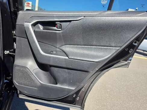 Used 2021 Toyota RAV4 LE image 16