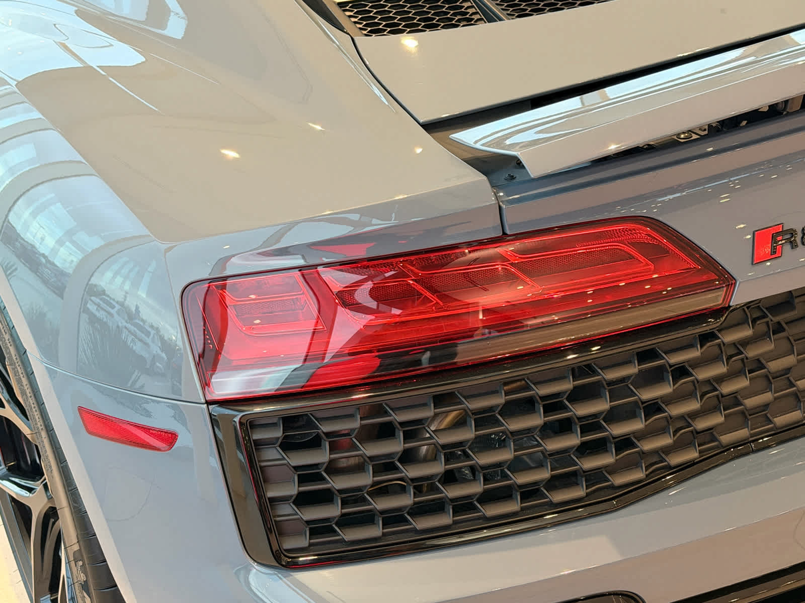 Certified 2022 Audi R8 V10 performance RWD image 6
