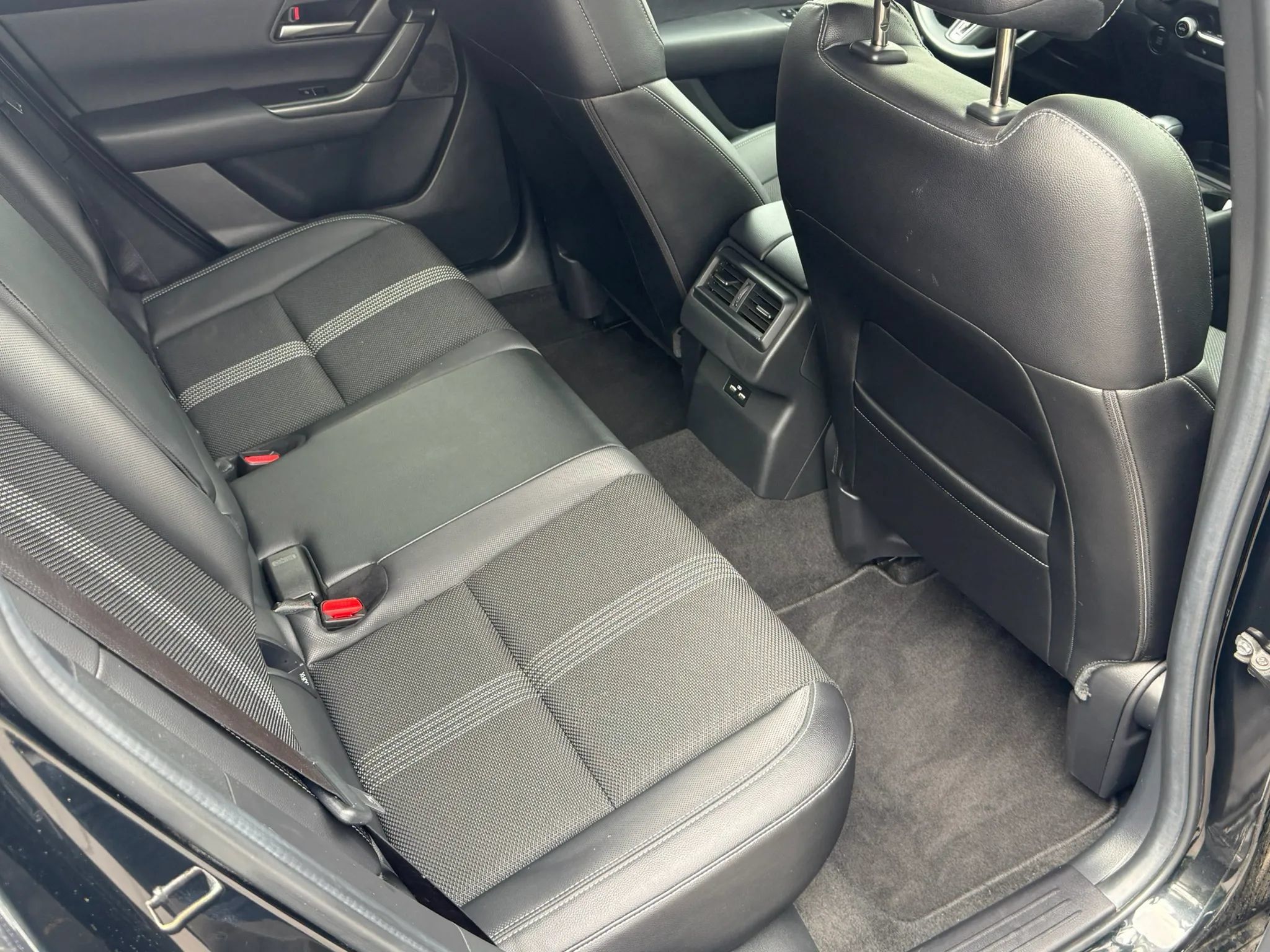 Used 2024 MAZDA CX-50 AWD 2.5 S w/ Preferred Package image 25