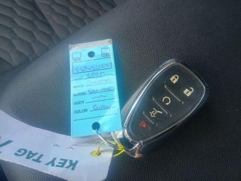 Used 2020 Chevrolet Equinox LT w/ Driver Convenience Package image 32