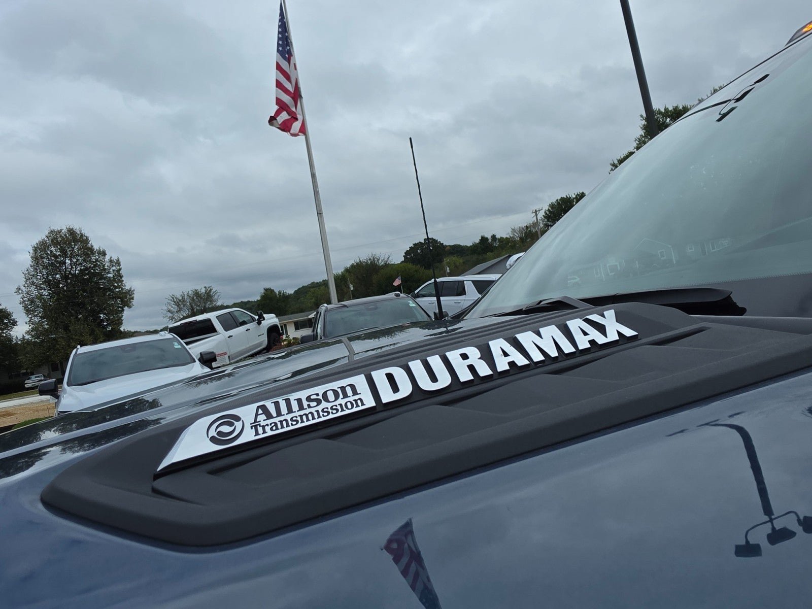 Used 2025 Chevrolet Silverado 2500 High Country w/ High Country Premium Package AWD/4WD image 9