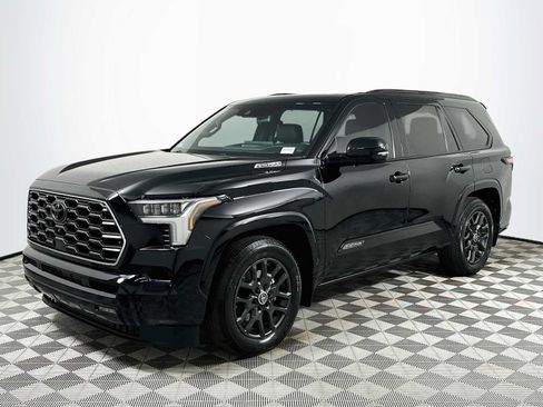 Used 2024 Toyota Sequoia Platinum AWD/4WD image 3