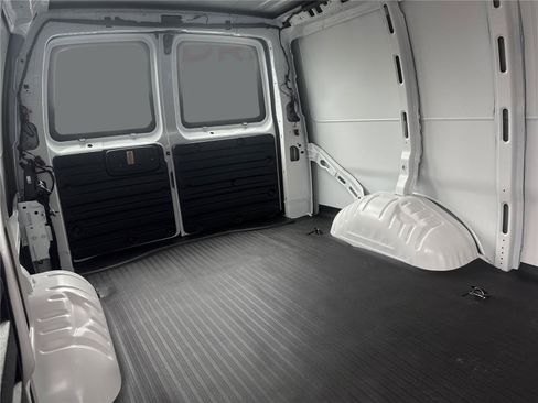 New 2026 Chevrolet Express 2500 w/ Driver Convenience Package RWD image 24