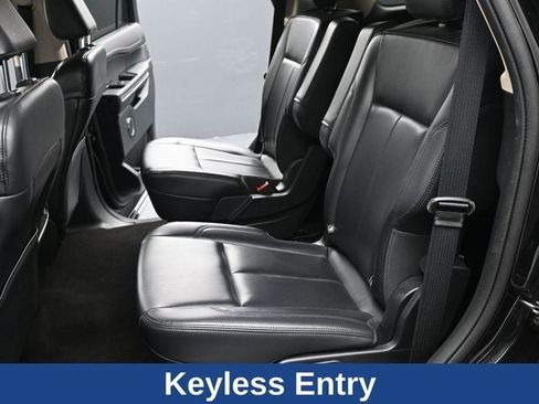 Used 2022 Ford Expedition XLT image 18