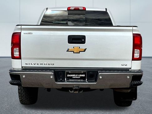 Used 2018 Chevrolet Silverado 1500 LTZ Z71 image 4