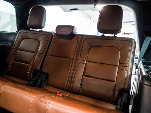 Used 2023 Lincoln Navigator Reserve AWD/4WD image 47