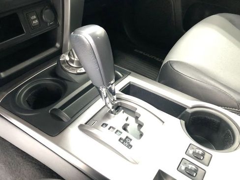 Used 2018 Toyota 4Runner SR5 Premium AWD/4WD image 26