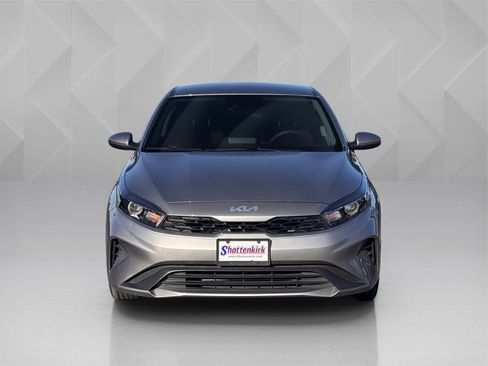 Used 2023 Kia Forte LXS image 2