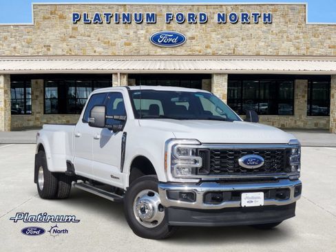 New 2026 Ford F350 XLT w/ XLT Premium Package AWD/4WD image 1