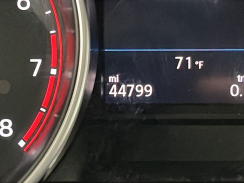 Used 2019 Volkswagen Tiguan SE AWD/4WD image 10