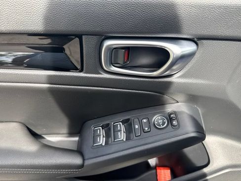 Used 2023 Honda Civic EX-L image 10