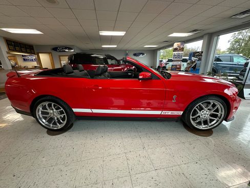 Used 2011 Ford Mustang Shelby GT500 w/ SVT Performance Pkg image 7