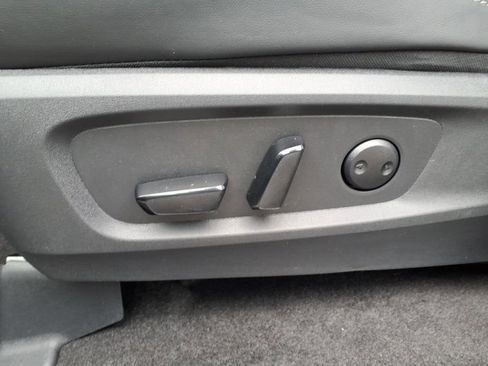 New 2026 Nissan Pathfinder SL image 25