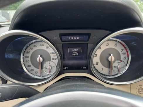 Used 2015 Mercedes-Benz SLK 250 image 19