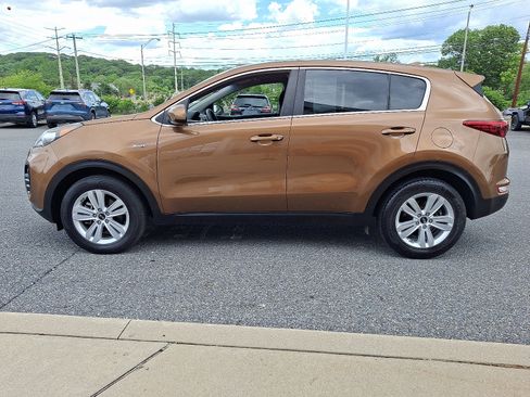 Used 2019 Kia Sportage LX AWD/4WD image 4