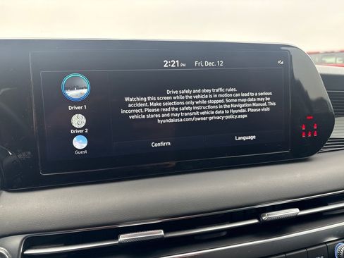 Used 2025 Hyundai Palisade Calligraphy image 24