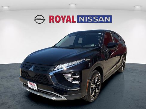 Used 2025 Mitsubishi Eclipse Cross SE image 3