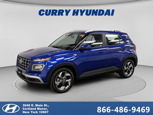 Used 2023 Hyundai Venue SEL w/ Cargo Package FWD image 1
