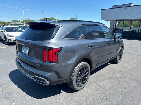 Used 2023 Kia Sorento SX AWD/4WD image 11