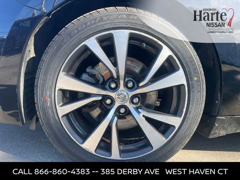 Used 2017 Nissan Maxima 3.5 S image 40