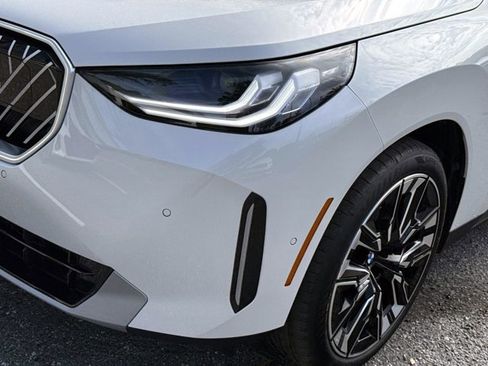 New 2026 BMW X3 xDrive30 w/ Premium Package AWD/4WD image 9