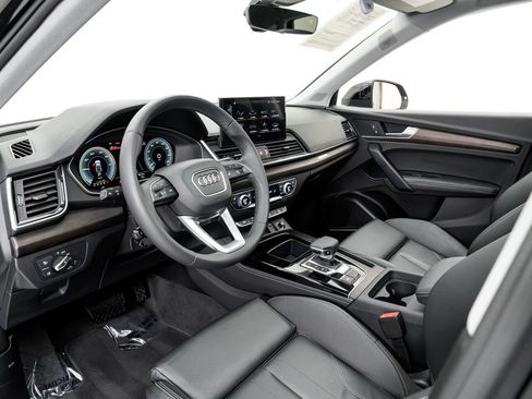 Used 2024 Audi Q5 e Premium Plus w/ Premium Plus Package AWD/4WD image 4