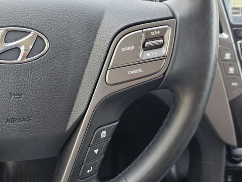 Used 2017 Hyundai Santa Fe FWD image 32