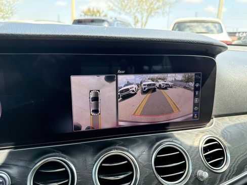 Used 2020 Mercedes-Benz E 350 Sedan image 24