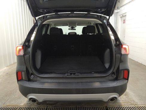 Used 2022 Ford Escape SE w/ Cold Weather Package AWD/4WD image 29