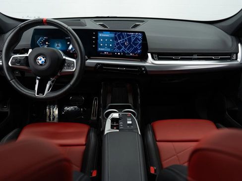 Used 2024 BMW X1 w/ M Sport Line w/ Premium Package image 10