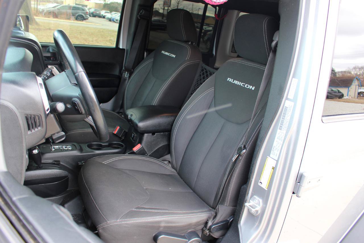 Used 2016 Jeep Wrangler Unlimited Rubicon AWD/4WD image 13