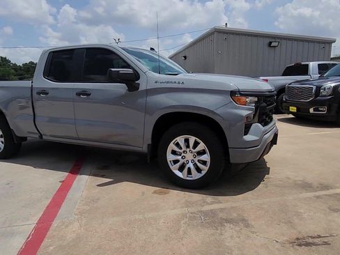 Used 2025 Chevrolet Silverado 1500 Custom RWD image 31