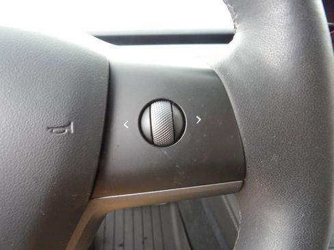 Used 2023 Tesla Model 3 Performance image 26