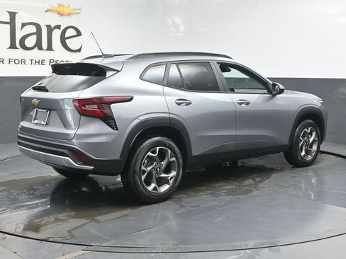 New 2026 Chevrolet Trax LT FWD image 28