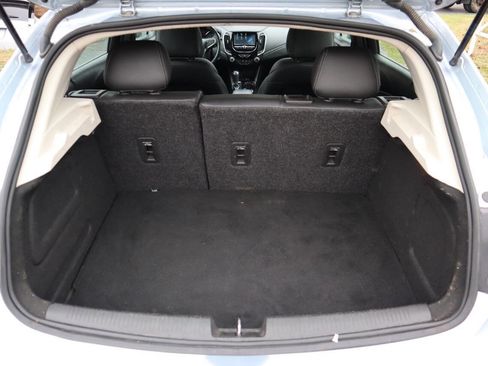 Used 2018 Chevrolet Cruze LT w/ Leather Package image 17