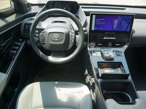 Used 2024 Toyota bZ4X AWD w/ Weather Package image 6