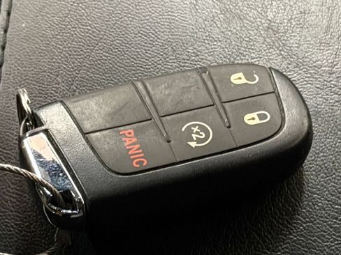 Used 2025 Jeep Compass Limited AWD/4WD image 21