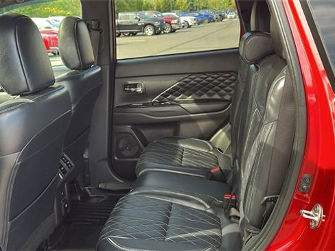 Used 2022 Mitsubishi Outlander GT image 25