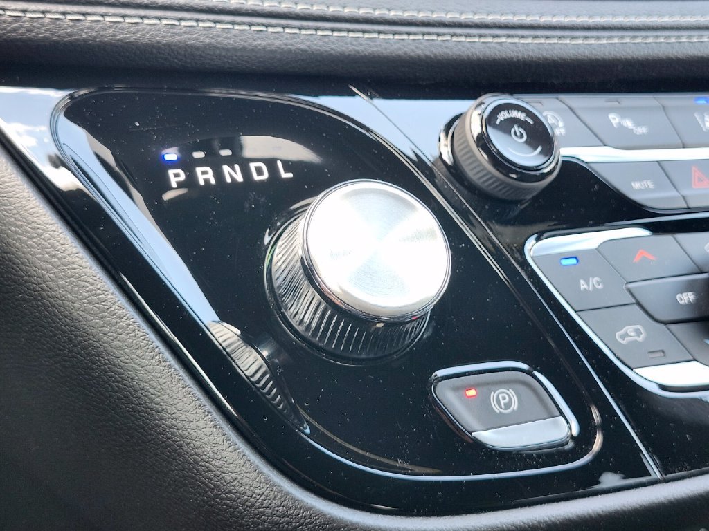 New 2027 Chrysler Pacifica Select AWD/4WD image 29
