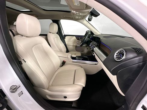 Certified 2023 Mercedes-Benz GLB 250 image 27