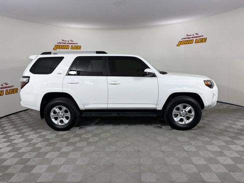 Used 2022 Toyota 4Runner SR5 image 6