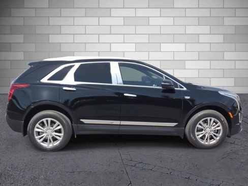 Used 2022 Cadillac XT5 Premium Luxury w/ LPO, Premium Carpet Package FWD image 6